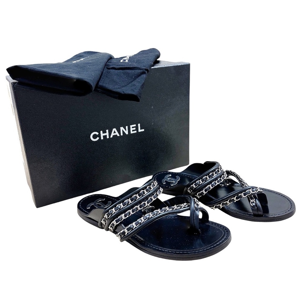 CHANEL Chain Link CC Thong Sandal EU 37 US 6-6.6 Toe Strappy Logo Slide Black